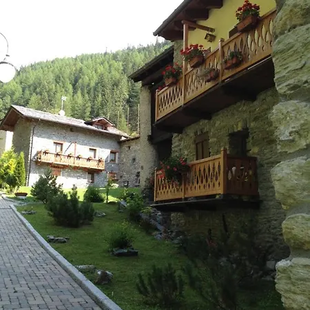 St Rhemy House Saint-Rhemy-En-Bosses