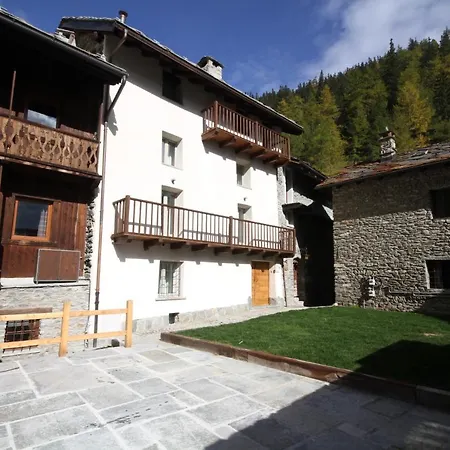 St Rhemy House Dağ evi *
